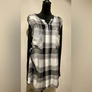 10$ or 2/15$ 
Point Zéro Long Sleeve Tunic